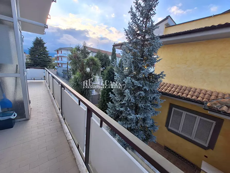 Immagine 9 di Appartamento in vendita  in via camillo benso conte di cavour a Sant'egidio Alla Vibrata