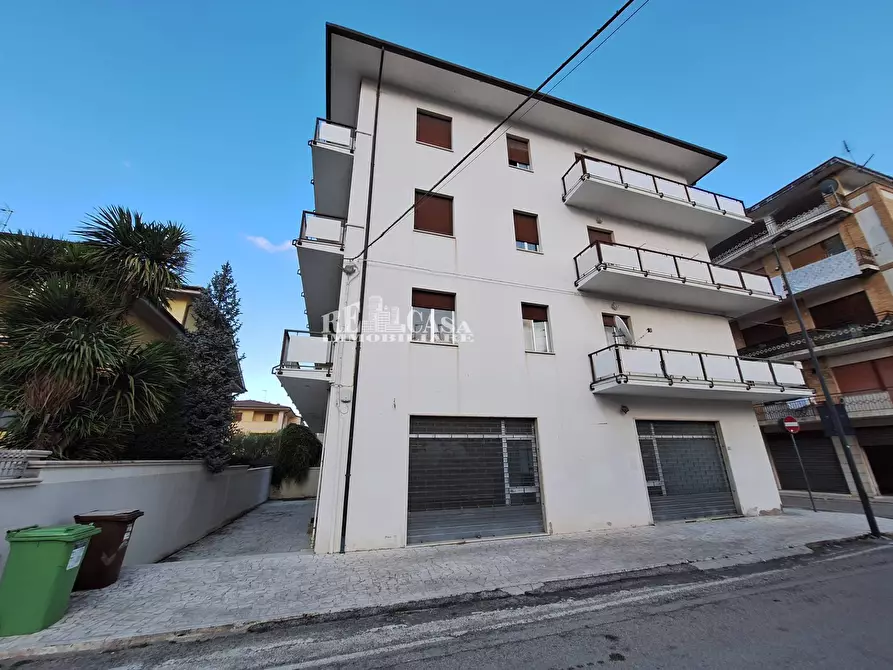 Immagine 28 di Appartamento in vendita  in via camillo benso conte di cavour a Sant'egidio Alla Vibrata