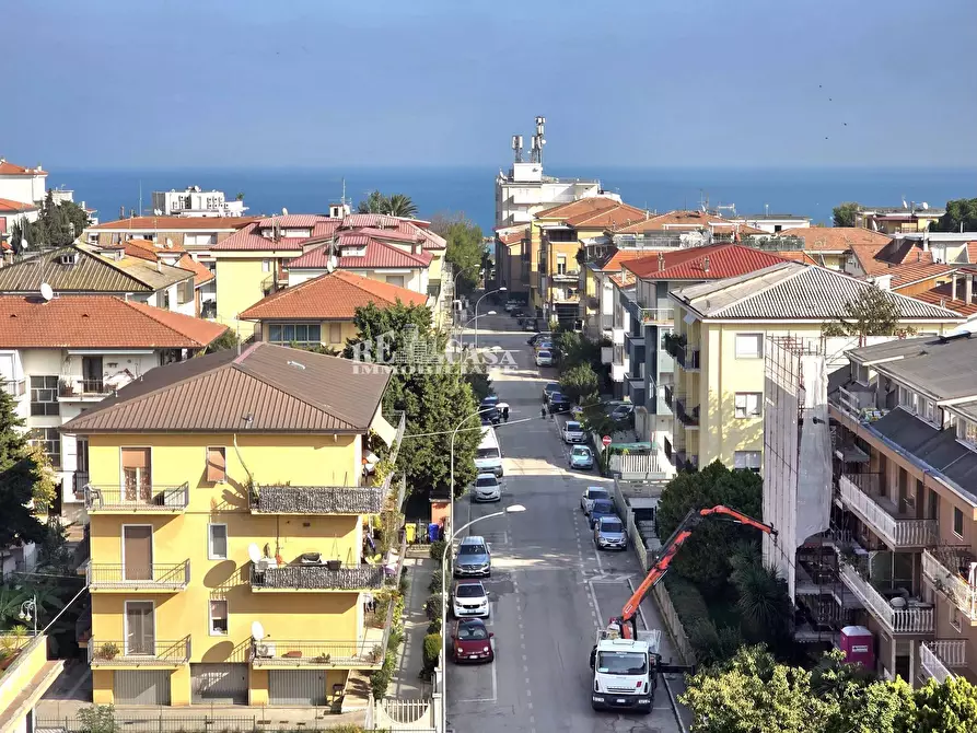Immagine 2 di Appartamento in vendita  in Via Colleoni 50 a San Benedetto Del Tronto