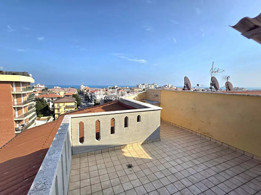 Immagine 24 di Appartamento in vendita  in Via Colleoni 50 a San Benedetto Del Tronto