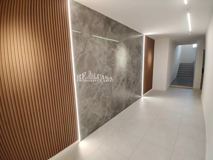 Immagine 16 di Appartamento in vendita  in via Tintoretto a Grottammare