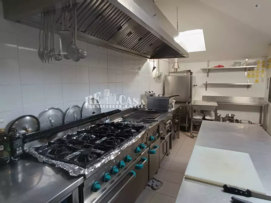 Immagine 16 di Attività commerciale in vendita  in VIA ROMA 31 a Cupra Marittima