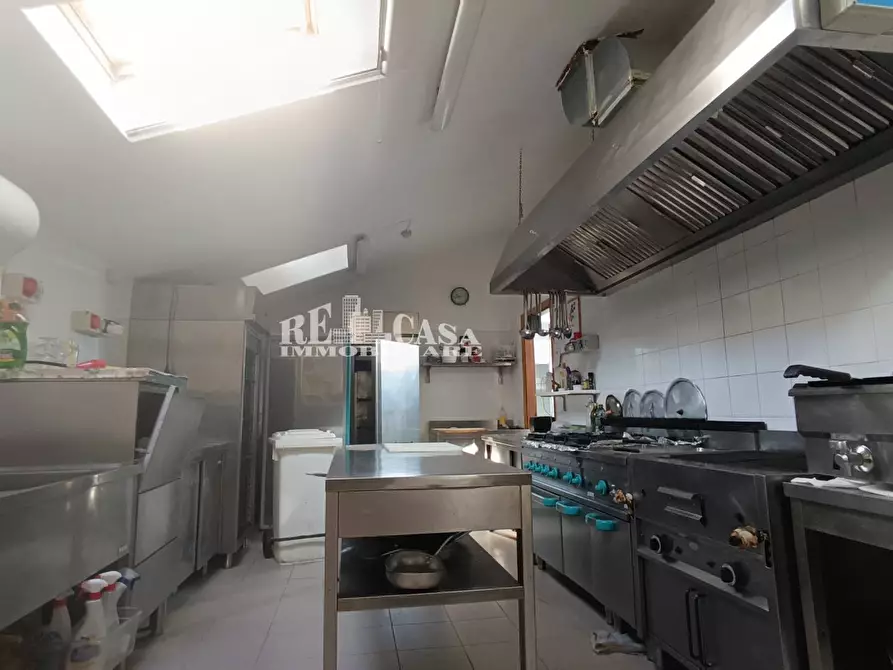 Immagine 18 di Attività commerciale in vendita  in VIA ROMA 31 a Cupra Marittima