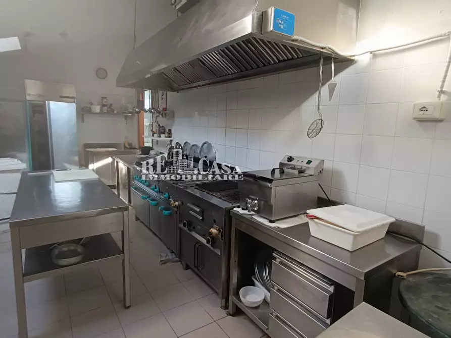 Immagine 19 di Attività commerciale in vendita  in VIA ROMA 31 a Cupra Marittima