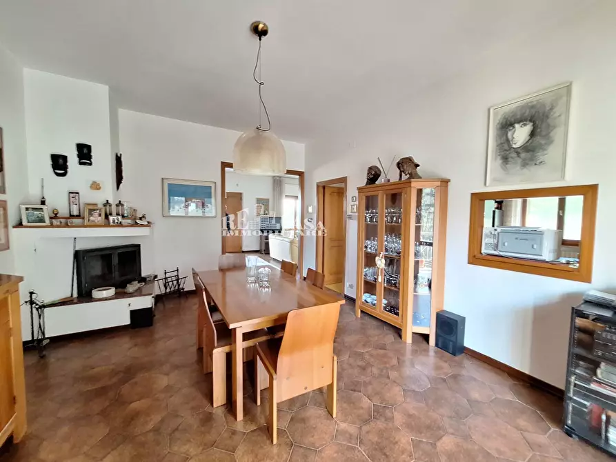 Immagine 11 di Villa in vendita  in via imperia 13 a Folignano