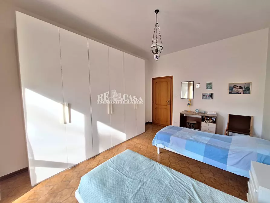 Immagine 15 di Villa in vendita  in via imperia 13 a Folignano