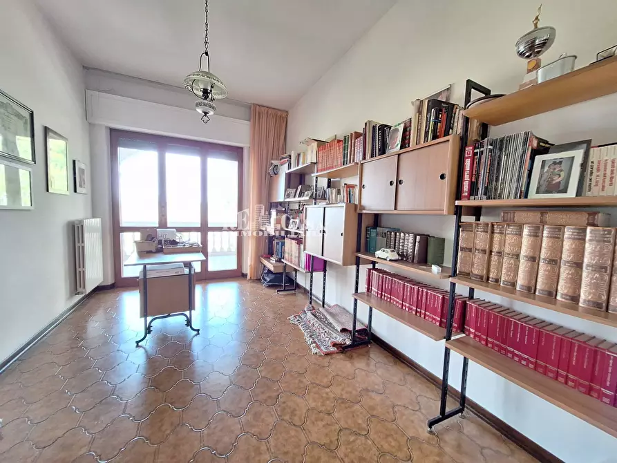 Immagine 16 di Villa in vendita  in via imperia 13 a Folignano