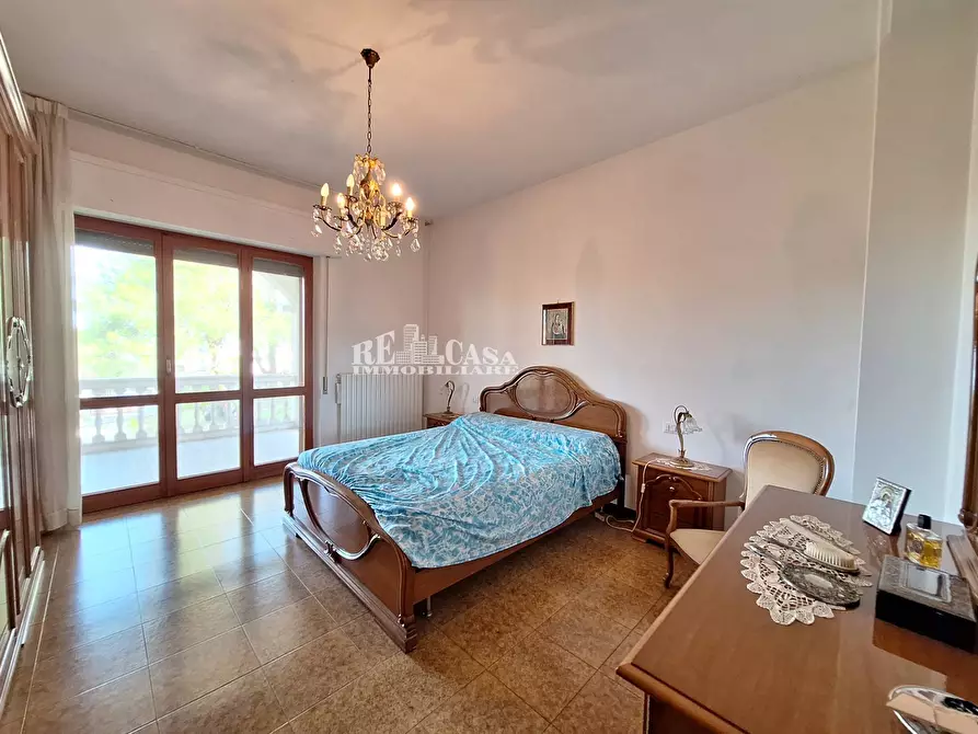 Immagine 18 di Villa in vendita  in via imperia 13 a Folignano