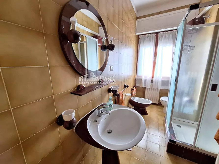 Immagine 24 di Villa in vendita  in via imperia 13 a Folignano