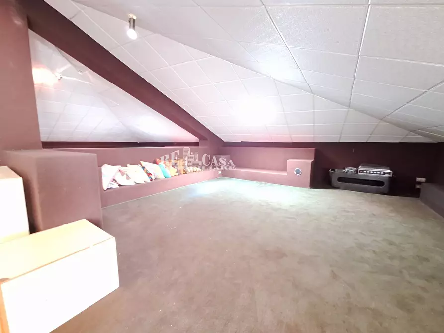 Immagine 25 di Villa in vendita  in via imperia 13 a Folignano