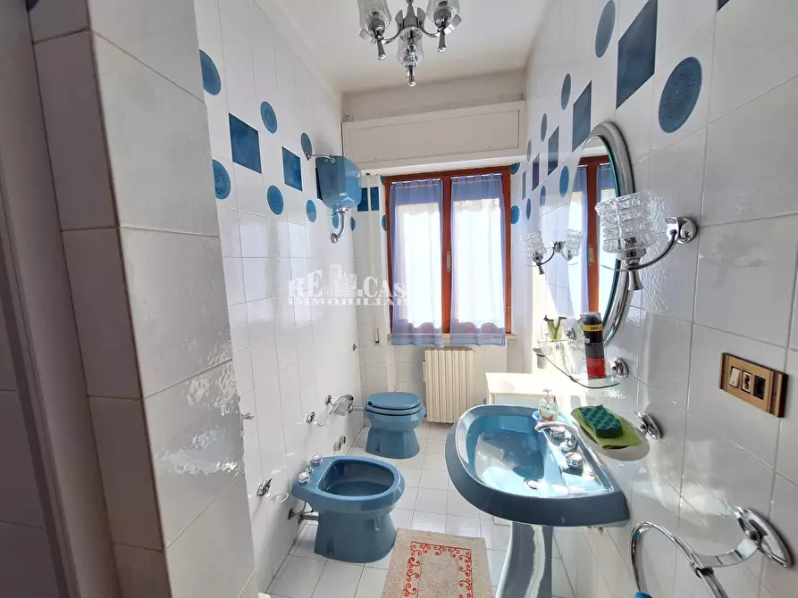 Immagine 37 di Villa in vendita  in via imperia 13 a Folignano