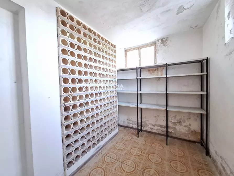 Immagine 48 di Villa in vendita  in via imperia 13 a Folignano