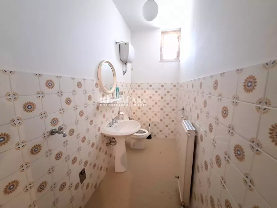 Immagine 51 di Villa in vendita  in via imperia 13 a Folignano