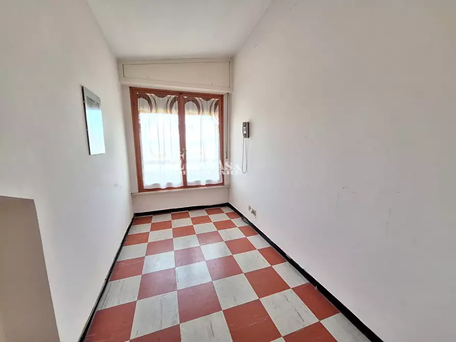 Immagine 60 di Villa in vendita  in via imperia 13 a Folignano