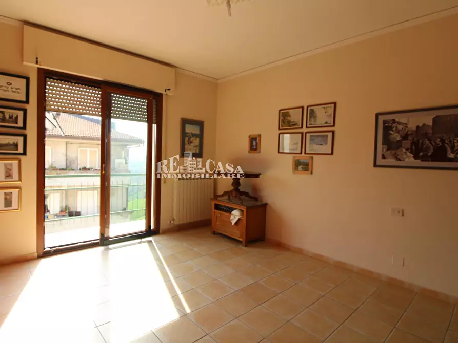 Immagine 8 di Appartamento in vendita  in XX settembre 100 a Carassai