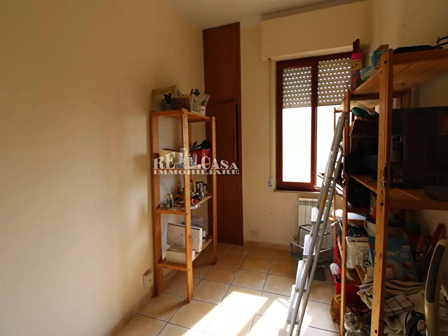 Immagine 15 di Appartamento in vendita  in XX settembre 100 a Carassai