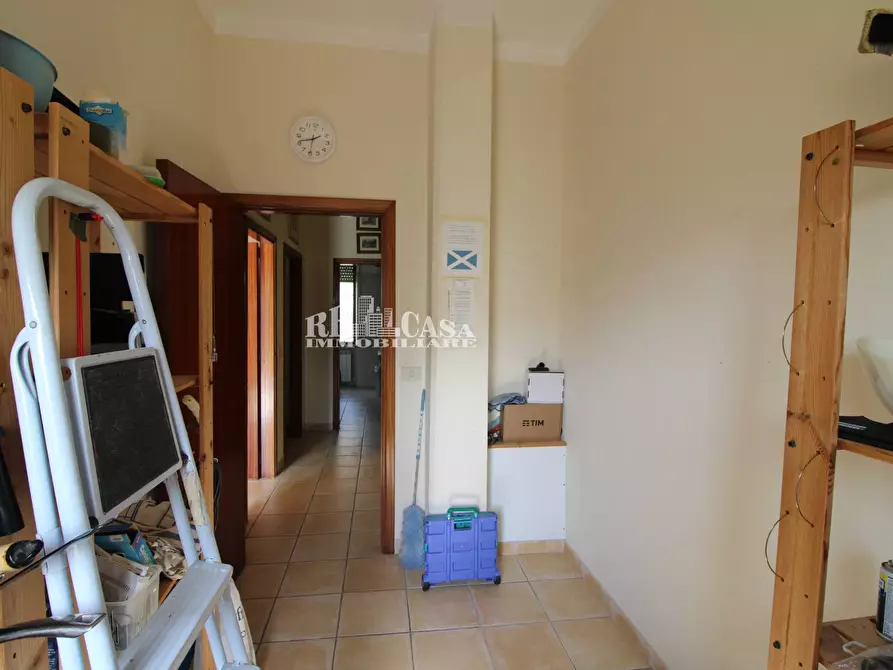 Immagine 17 di Appartamento in vendita  in XX settembre 100 a Carassai