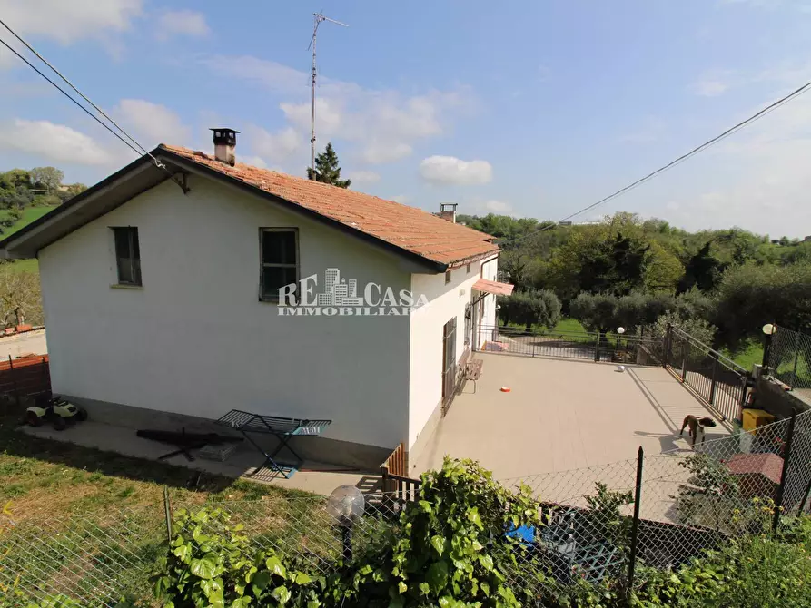 Immagine 13 di Casa indipendente in vendita  in contrada Castagneto 10 a Montegiorgio