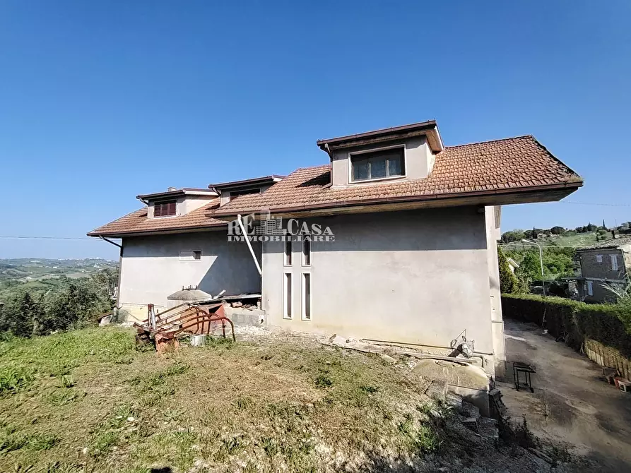 Immagine 4 di Casa indipendente in vendita  in via montecoccio 12 a Ancarano