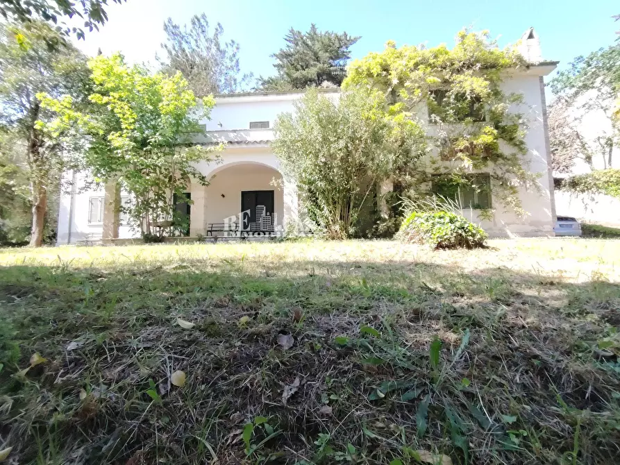 Immagine 3 di Villa in vendita  in VIA IV Novembre 59 a Colli Del Tronto