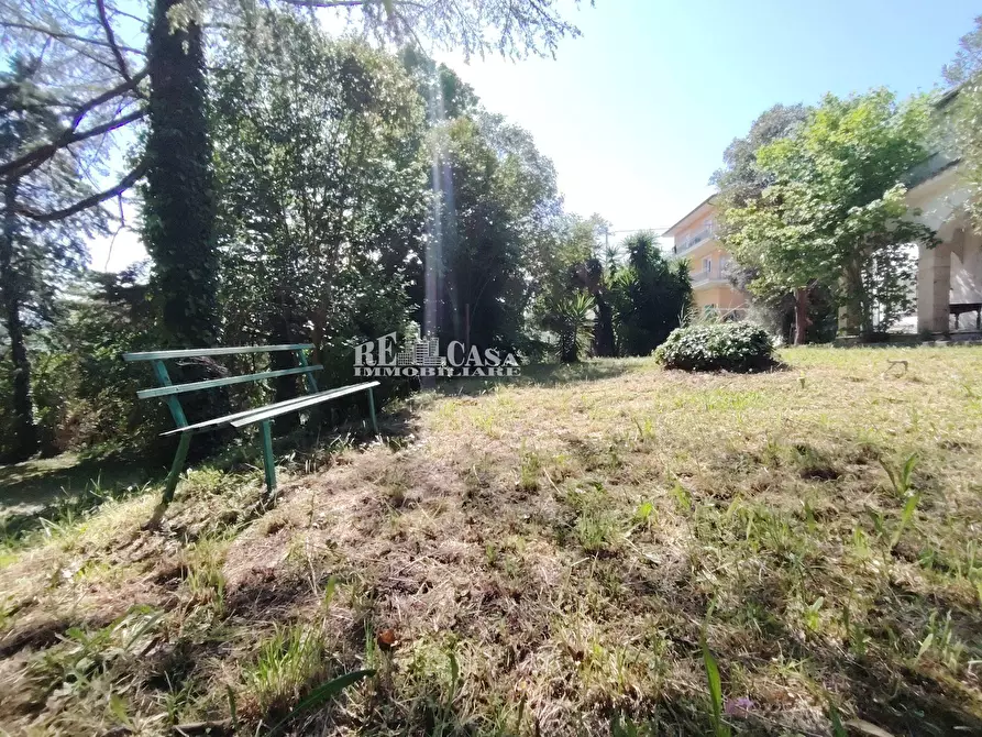 Immagine 19 di Villa in vendita  in VIA IV Novembre 59 a Colli Del Tronto