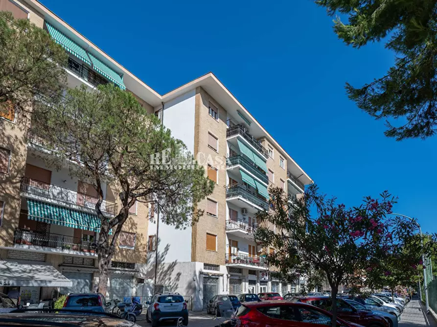 Immagine 40 di Appartamento in vendita  in Via Salvatore di Giacomo 5 a San Benedetto Del Tronto