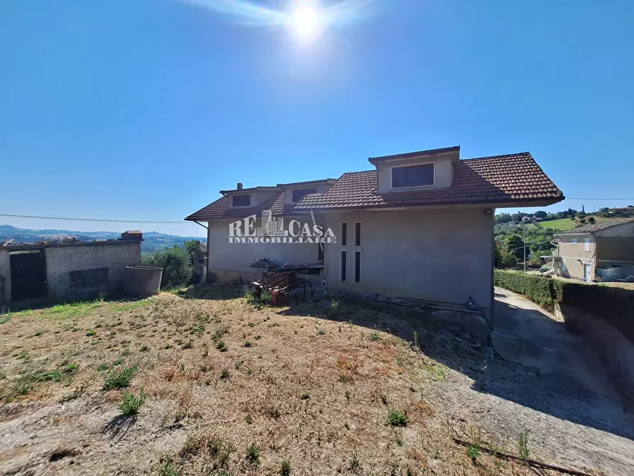 Immagine 5 di Casa indipendente in vendita  in via montecoccio 12 a Ancarano
