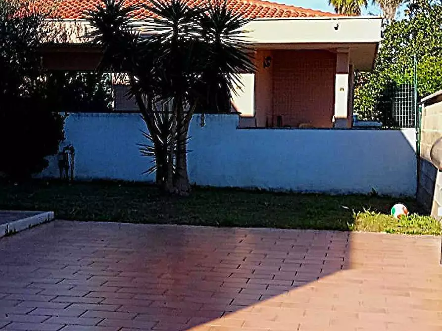 Immagine 5 di Casa indipendente in vendita  in VIA MIGLIORAMENTO 157 a Anzio