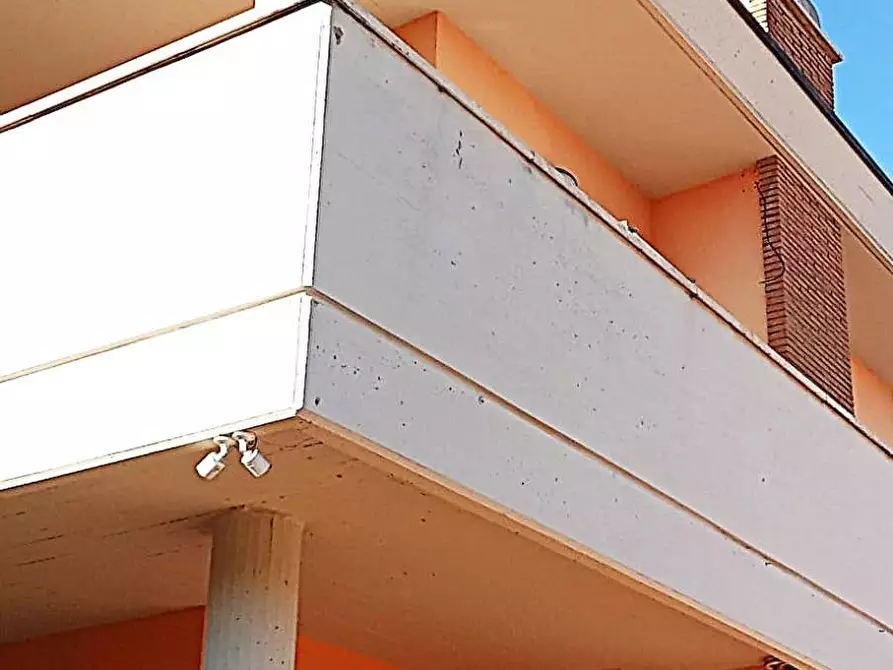 Immagine 2 di Casa indipendente in vendita  in VIA MIGLIORAMENTO 157 a Anzio