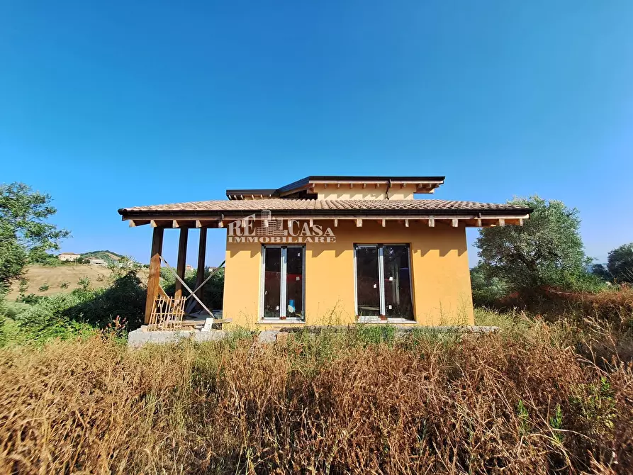 Immagine 1 di Villa in vendita  in via pizzolungo a Tortoreto