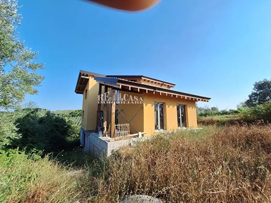 Immagine 3 di Villa in vendita  in via pizzolungo a Tortoreto