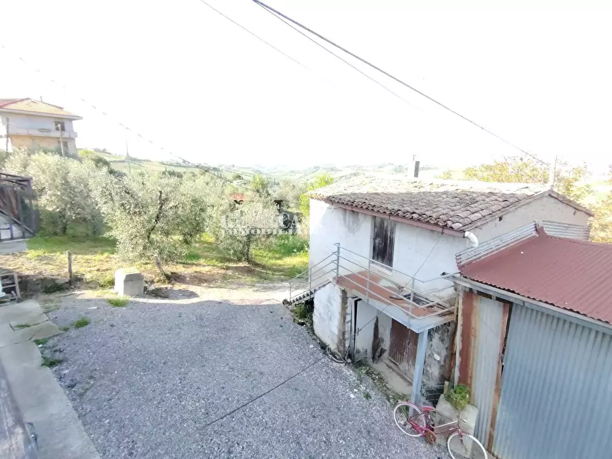 Immagine 34 di Casa indipendente in vendita  in via montecoccio 12 a Ancarano