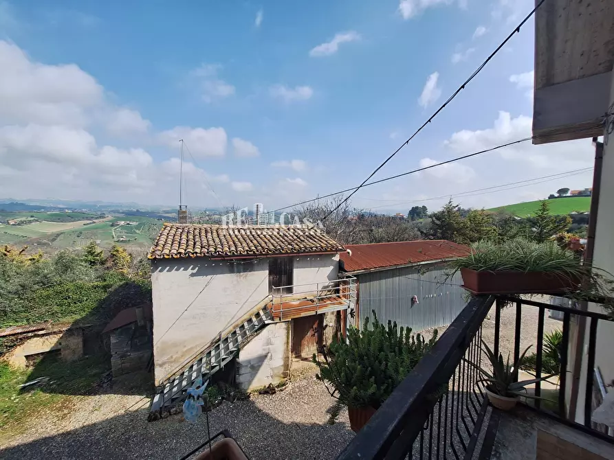 Immagine 38 di Casa indipendente in vendita  in via montecoccio 12 a Ancarano