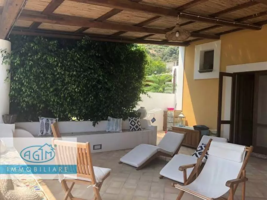 Immagine 2 di Appartamento in vendita  in Via Umberto I 14 a Fondachelli-Fantina