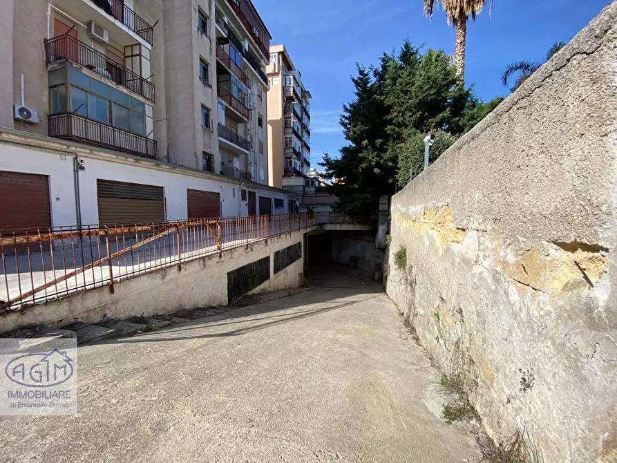 Immagine 3 di Box auto in vendita  in Via Cappuccini 251 a Palermo