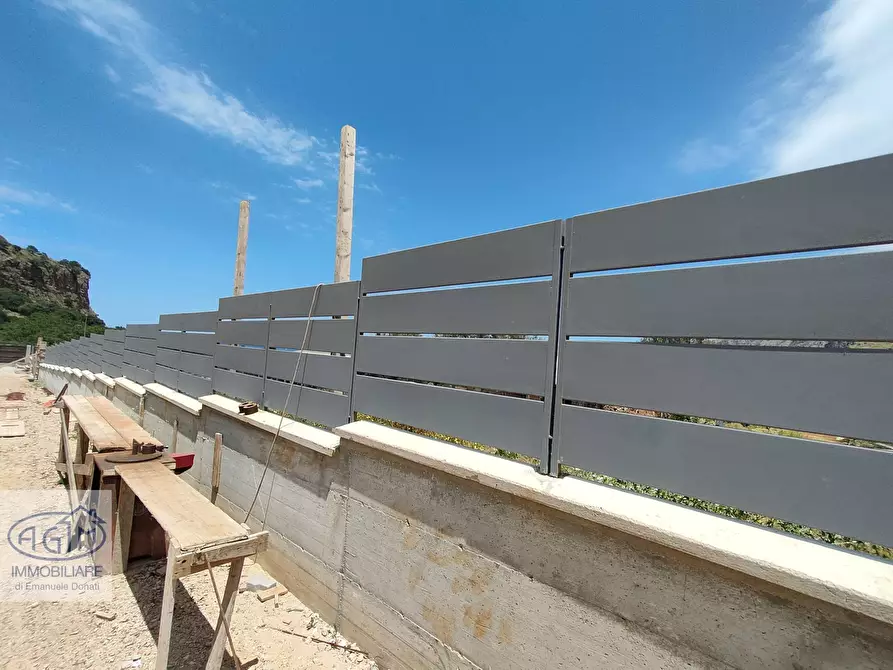 Immagine 15 di Casa semindipendente in vendita  a Capaci