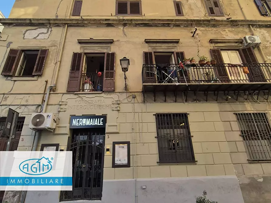 Immagine 11 di Locale commerciale in vendita  in Via Valenti 3 a Palermo