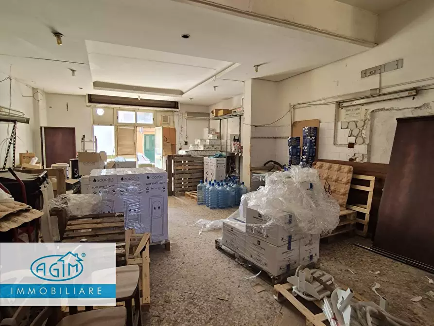 Immagine 6 di Locale commerciale in vendita  in Via Ruggero Loria 12 a Palermo