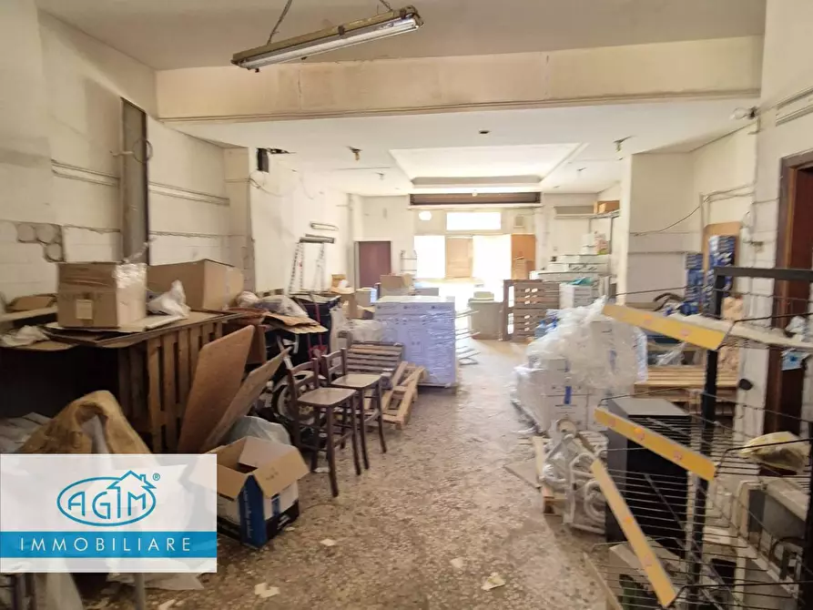 Immagine 14 di Locale commerciale in vendita  in Via Ruggero Loria 12 a Palermo