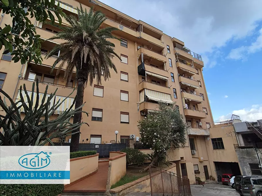 Immagine 15 di Appartamento in vendita  in Piazza Giovanni Bellissima 1 a Palermo