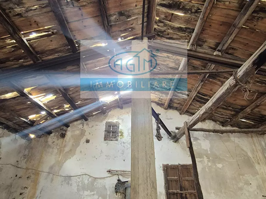 Immagine 10 di Rustico / casale in vendita  in Via Omero a Palermo