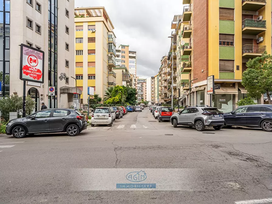 Immagine 2 di Locale commerciale in affitto  in Via Vincenzo Barbera 21 a Palermo