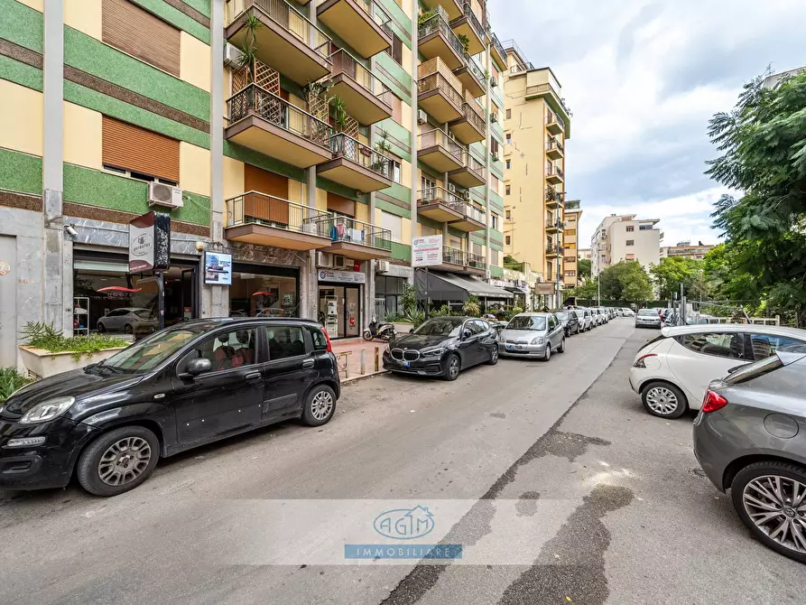 Immagine 5 di Locale commerciale in affitto  in Via Vincenzo Barbera 21 a Palermo