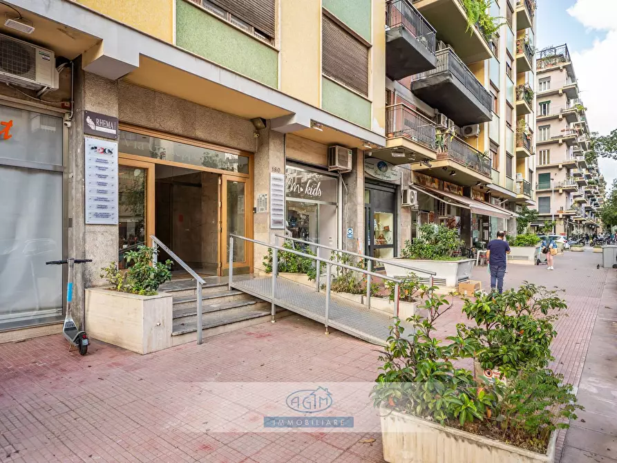 Immagine 37 di Locale commerciale in affitto  in Via Vincenzo Barbera 21 a Palermo