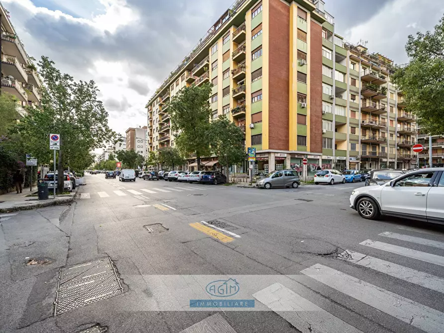 Immagine 39 di Locale commerciale in affitto  in Via Vincenzo Barbera 21 a Palermo