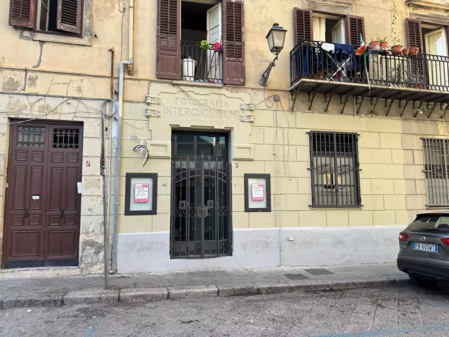 Immagine 35 di Locale commerciale in vendita  in Via Valenti 3 a Palermo