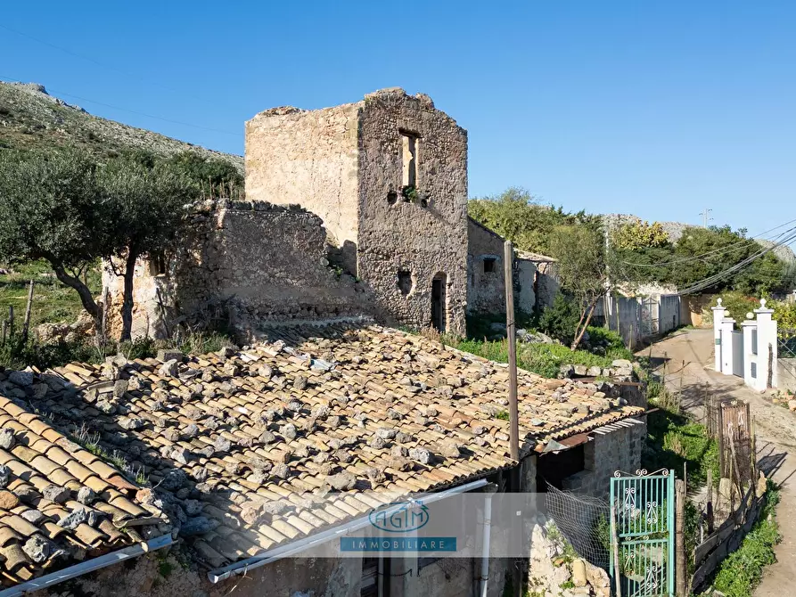 Immagine 14 di Rustico / casale in vendita  in Via Luoghicelli 77 a Palermo