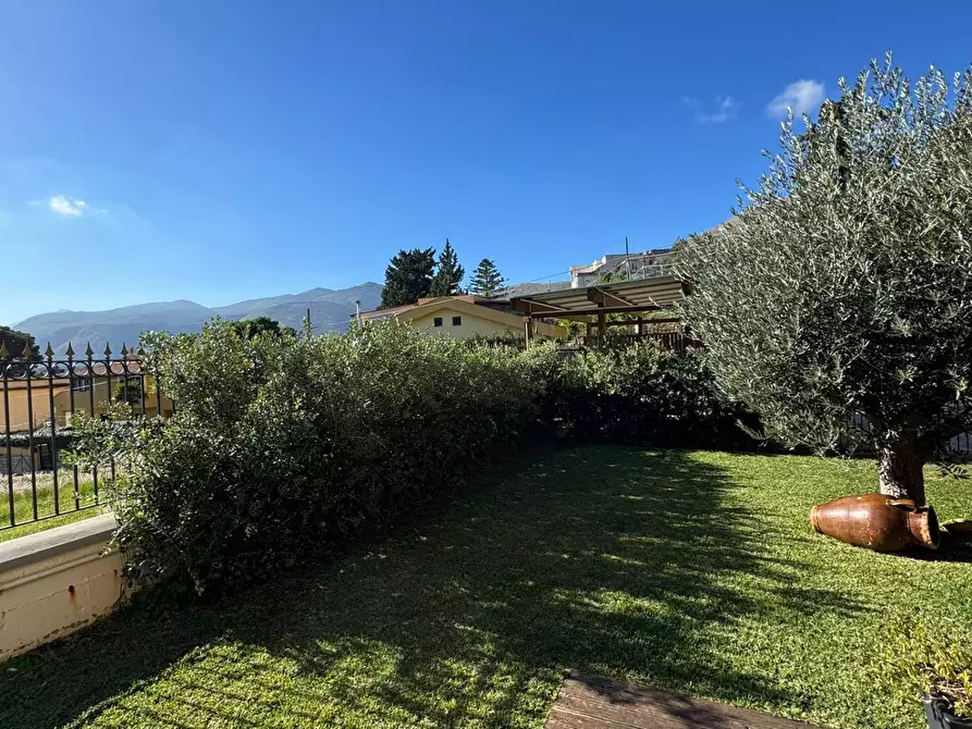 Immagine 17 di Villa in vendita  in Via Menelao 1 a Palermo