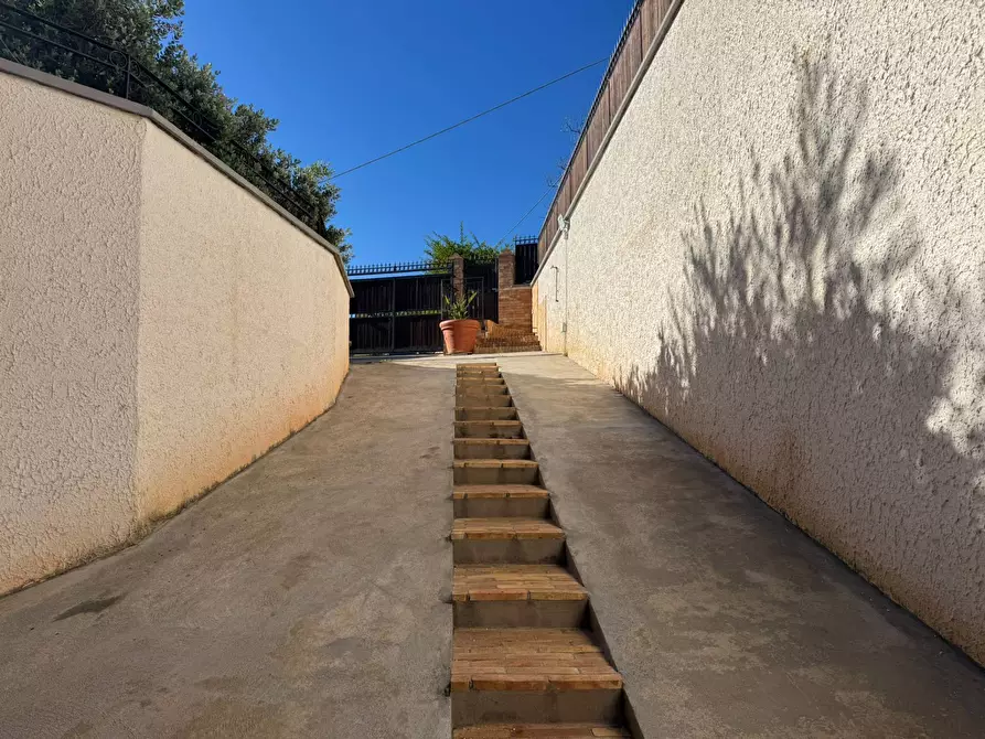 Immagine 36 di Villa in vendita  in Via Menelao 1 a Palermo