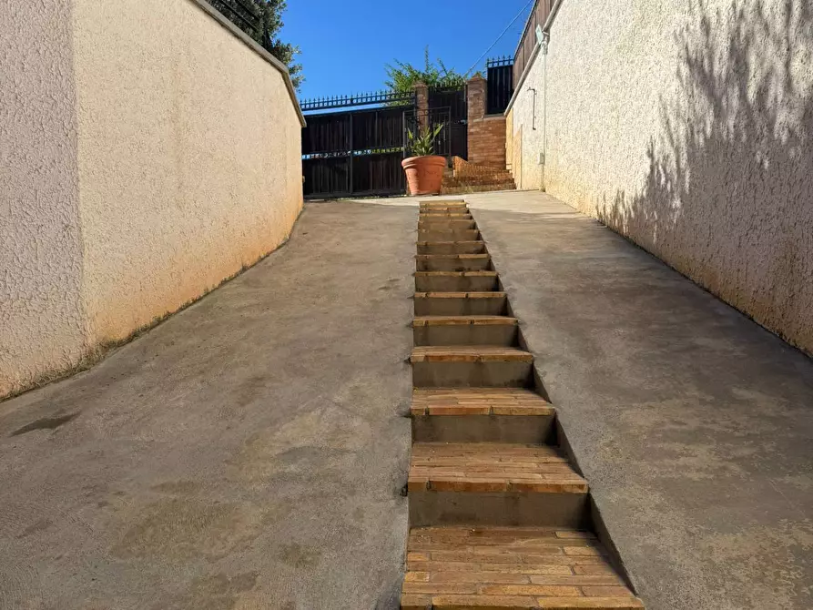 Immagine 37 di Villa in vendita  in Via Menelao 1 a Palermo